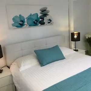 https://a-cote-de-geneve-1.hotels-rhonealpes.com